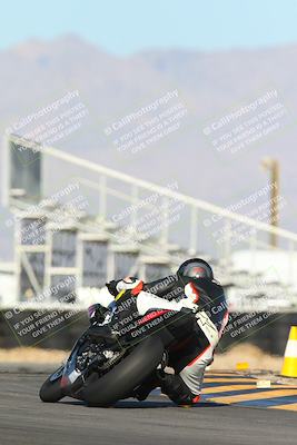 media/Feb-03-2024-SoCal Trackdays (Sat) [[767c60a41c]]/11-Turn 16 (2pm)/